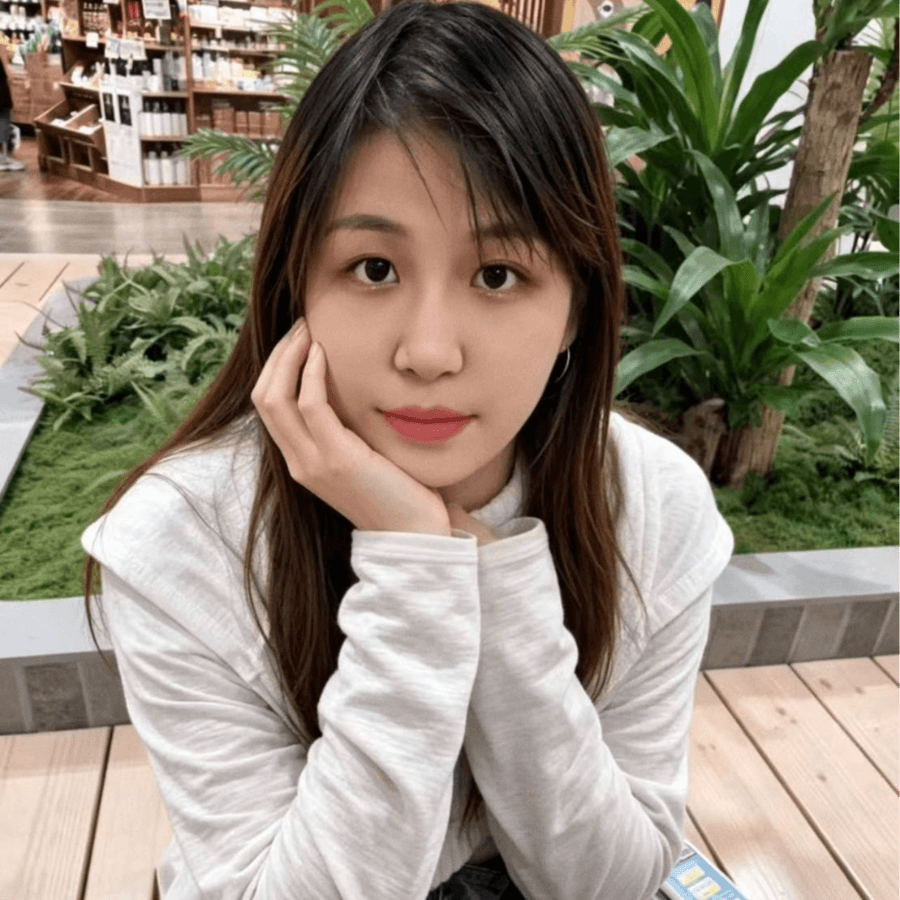 Vivian 